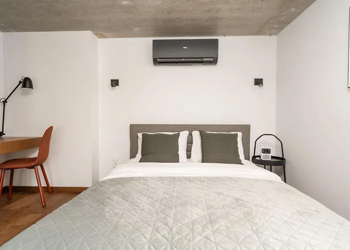 Cinema Loft - Self Check In Apartman *