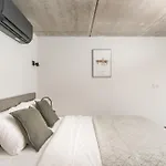 Cinema Loft - Self Check In 아파트